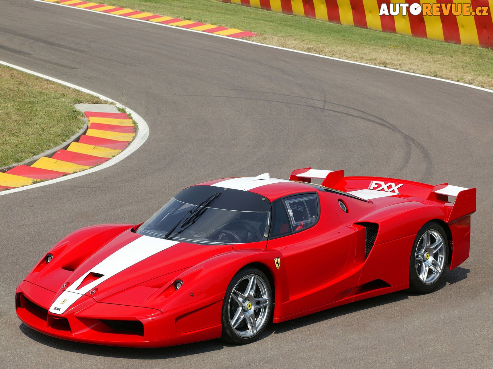 Ferrari_FXX.jpg